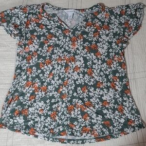 Liz Claiborne Green Floral Top Size Medium